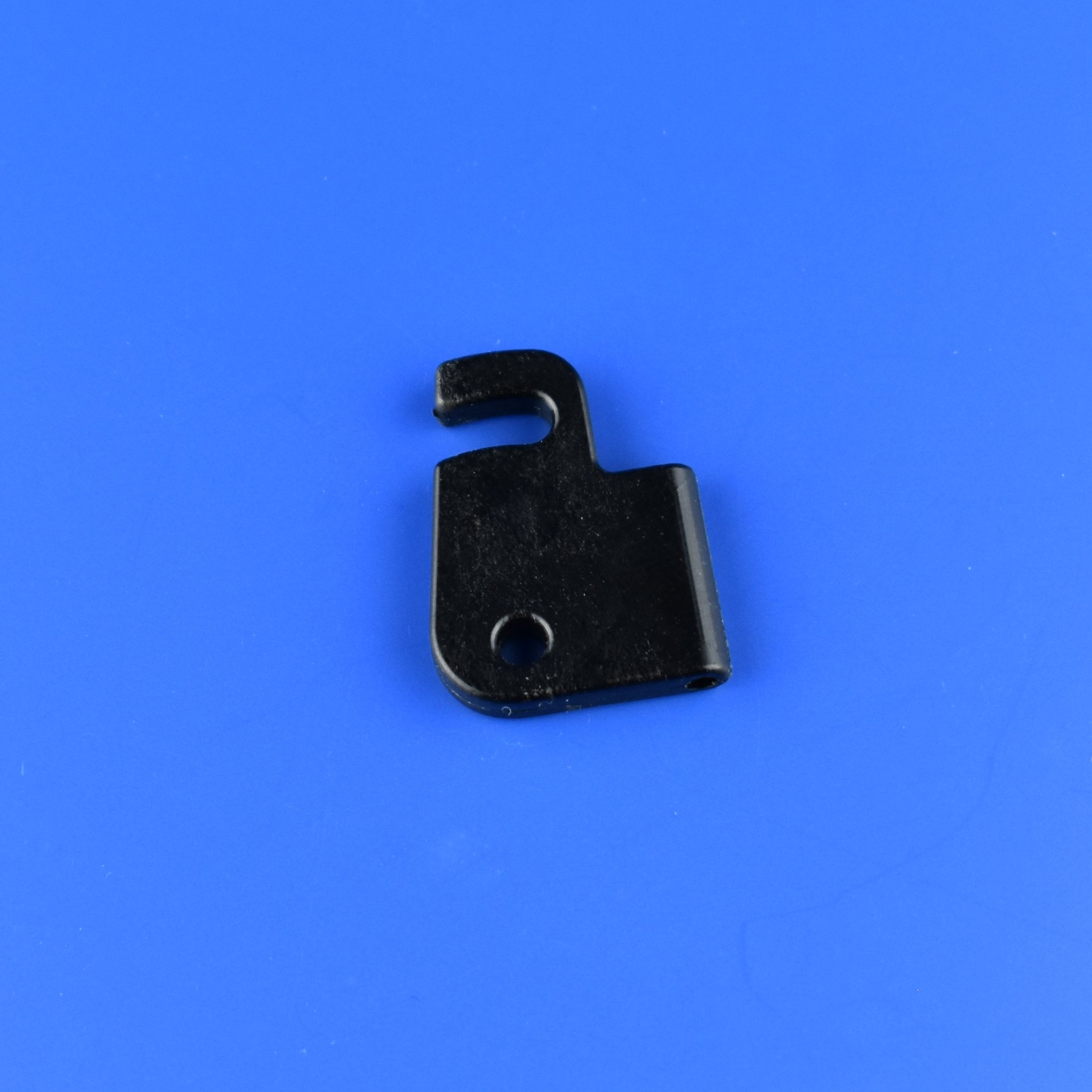 Závěs zatáčení a trimování úhlu motoru ARATOR 300 GT TURB.